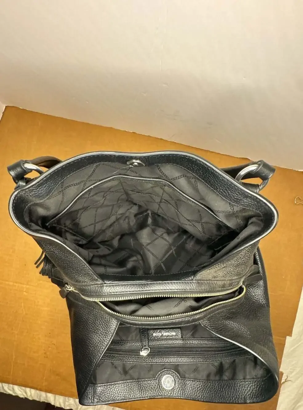 Michael Kors Carrie Large Pebble Leather Shoulder Tote Bag